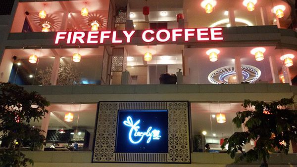 Biển quảng cáo cho cửa hàng cafe